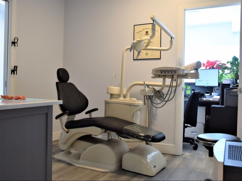 Denture Clinic, Dental Chair, Dental Office, Denturist Clinic, Denture Clinic near me